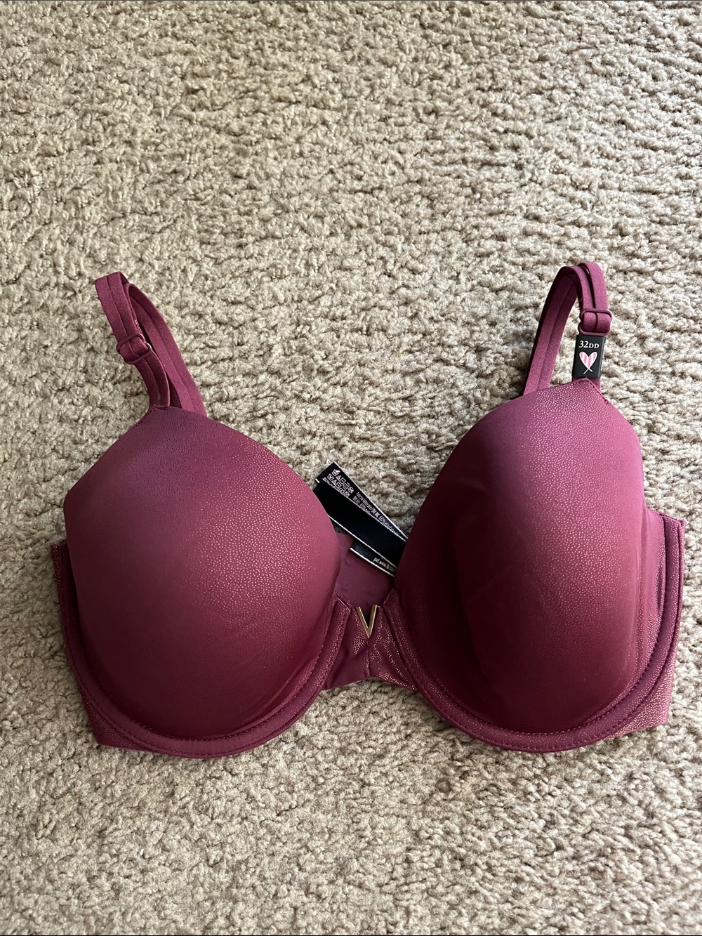 Victoria’s Secret lined perfect coverage bra 32DD NWT